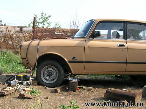 lowrider-2140-pered-12_s