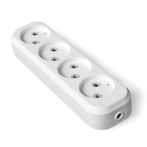 Колодка удлинителя 4-местная UNIVersal E204, 10А белая