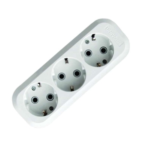 Колодка удлинителя 3-местная UNIVersal E303, с з/к 16А белая